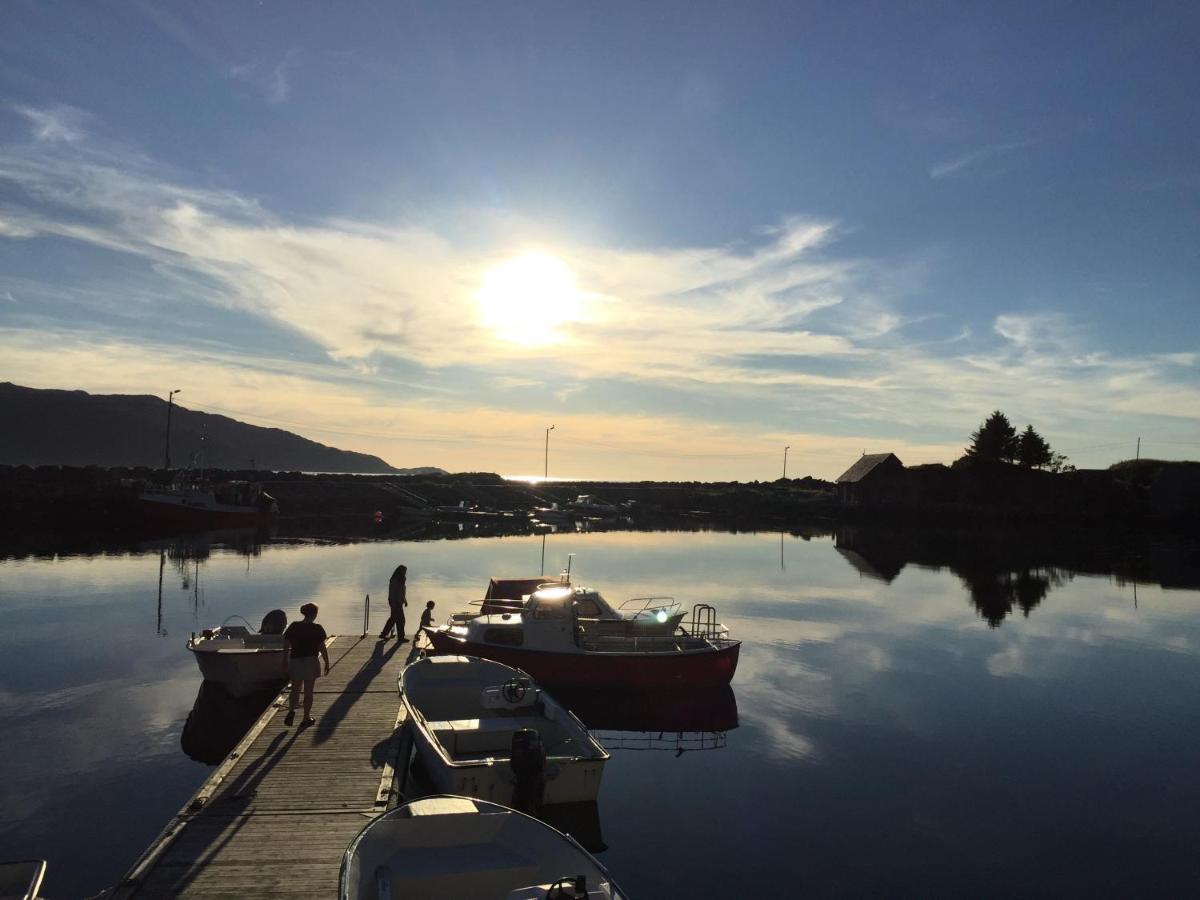 Bakkevik Brygge Apartment Kalvag Bagian luar foto