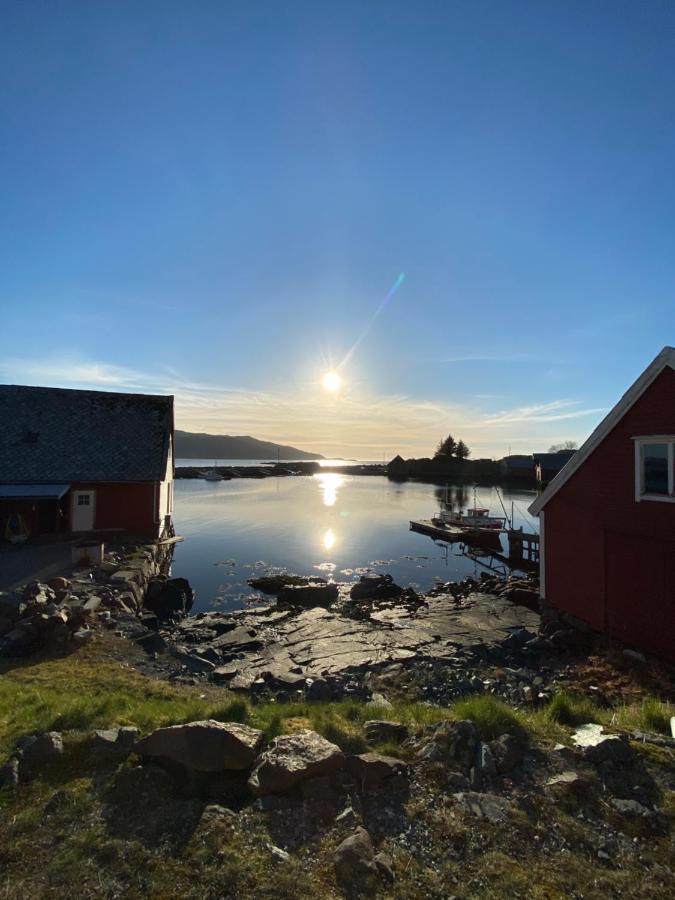 Bakkevik Brygge Apartment Kalvag Bagian luar foto